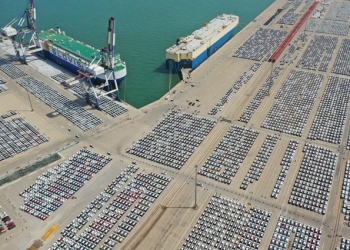 Com tarifaço, desafio de exportadores é encontrar novos mercados