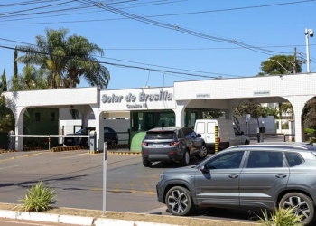Moraes diz que visitas a Bolsonaro devem ter anuência da defesa