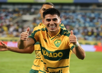 Versátil e incisivo, Alejandro Martínez tem estreia de gala na vitória do Cuiabá sobre o Volta Redonda