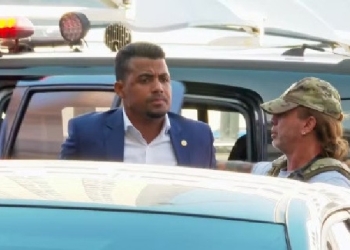 Deputado estadual é preso por tráfico, venda de armas e elo com o Comando Vermelho