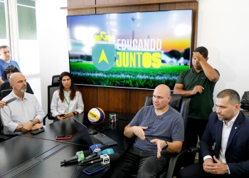 Abilio afirma que fusão de secretarias não é definitiva e admite rever se houver dificuldades