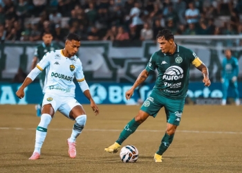 Cuiabá vence Chapecoense em jogo tenso e avança na tabela da Série B