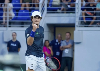 Brasil avança na Copa Davis: Fonseca brilha e duplas garantem triunfo sobre a Grécia