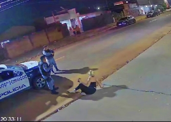 Influencer embriagado agride esposa, filha de 1 ano e vizinho no interior de MT; veja vídeo