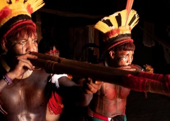 Ritual sagrado indígena no Xingu sufoca com crise climática