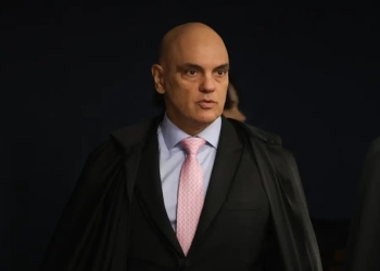 Moraes vota para condenar Bolsonaro e mais sete por golpe de Estado