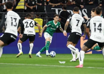 Corinthians e Palmeiras empatam em jogo movimentado na Neo Química Arena