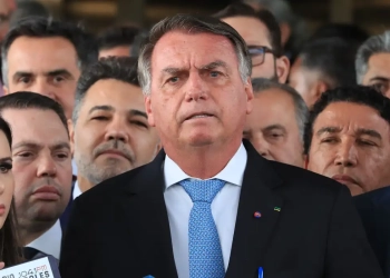 Bolsonaro e mais sete aliados começam a ser julgados no STF por tentativa de golpe