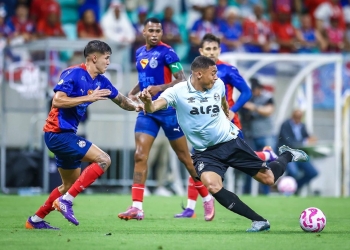 Bahia goleia Grêmio por 4 a 0 e se recupera em grande estilo no Brasileirão
