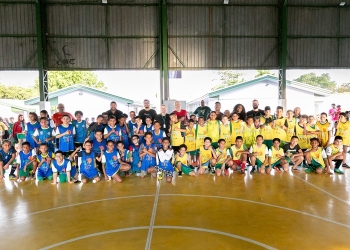 Alunos de 8 escolas de Cuiabá são integrados pelo esporte celebrando união e amizade