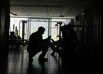 Incêndio em subestação provoca apagão na madrugada em todas as regiões