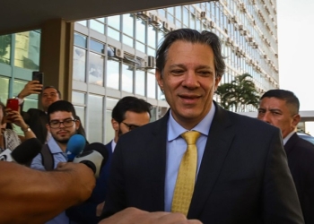 Haddad comemora aprovação da isenção do IR na Câmara: “Foi um golaço!”