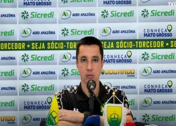 Eduardo celebra vitória sobre o líder e mantém sonho do acesso: “Estamos vivos para as 6 finais”