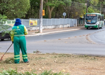 Prefeitura de Cuiabá intensifica ações de limpeza e manutenção no Morada do Ouro e região norte