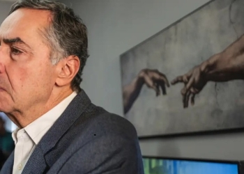 Barroso passa mal e é internado em hospital de Brasília