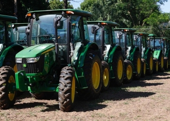 Mais de 40 municípios de Mato Grosso são beneficiados com entrega máquinas do Promaq