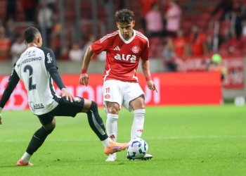 Pênalti nos acréscimos tira vitória do Corinthians e deixa Inter com empate no Beira-Rio