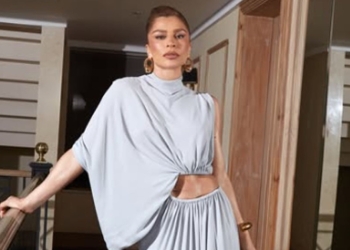 Grazi Massafera brilha com vestido de superfenda em festa de Três Graças