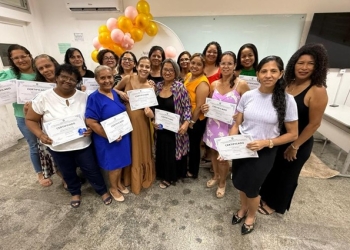 Seciteci e Programa Mulheres Mil promovem formatura de 27 cuidadoras de idosos