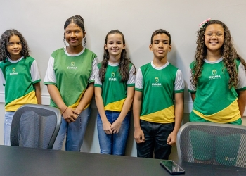 Alunos de Cuiabá são homenageados pelo Ministério Público do Trabalho e professores