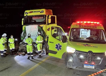 Homem morre em colisão envolvendo três carretas na BR-163