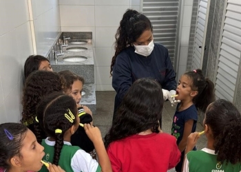 Escolas e comunidades de Cuiabá contam com rotina semanal de Saúde Bucal
