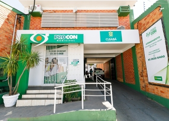 Procon Cuiabá leva atendimento especializado a idosos em Centros de Convivência