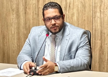 Diogo Pécora protocola chapa e se fortalece com apoio de 19 clubes em eleição da FMF