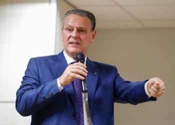 Ministro Fávaro destaca que retirada de parte do tarifaço reforça diálogo entre Brasil e EUA