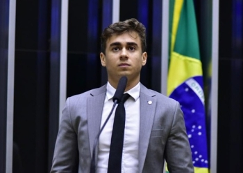 Justiça condena Nikolas Ferreira a pagar R$ 40 mil por transfobia