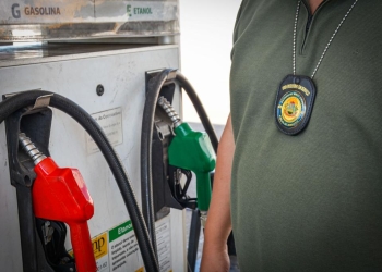 Fiscalização integrada mira 28 postos e identifica irregularidades no setor de combustíveis