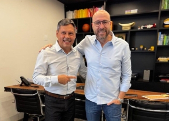 “Sabe cuidar de gente”, diz prefeito ao agradecer Beto Dois a Um por recurso na saúde