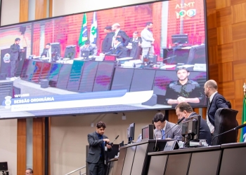 Assembleia aprova moção de repúdio a ex-servidor acusado de importunar Janaina