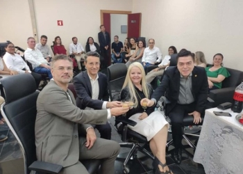 Secretaria Judiciária do TRE-MT recebe primeira edição do “Guaraná com a Presidência”