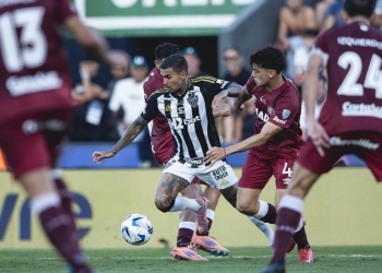 Atlético-MG perde nos pênaltis para o Lanús e é vice-campeão da Sul-Americana 2025