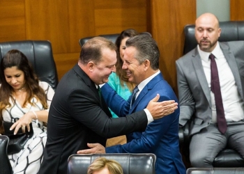 Mauro fecha acordo com AL para manter margem de 20% na LOA e pagar 50% das emendas até junho