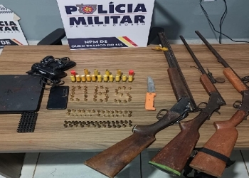 PM apreende três espingardas e 93 munições após perseguição em alta velocidade