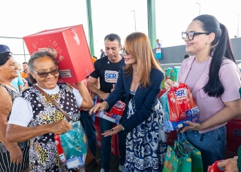 Com presença das primeiras-damas, ação social leva dignidade e alimento a famílias da capital