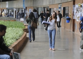 Governo recompõe orçamento para educação e ciência