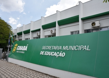 Prefeitura paga R$ 11 milhões de férias para mais de 4 mil contratados da educação