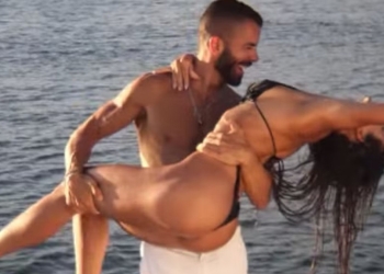 Mari Gonzalez e Pipo Marques curtem dia de praia com clima de romance em Salvador