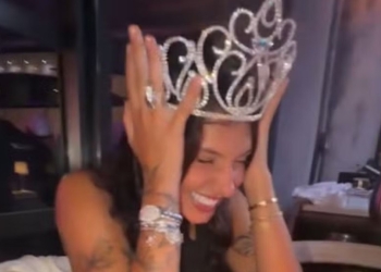 Ana Castela celebra cinco anos de carreira com festa animada na Flórida: ‘Na Florida’