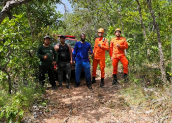 Três se perdem em trilha no Morro do São Jerônimo e são resgatadas pelos bombeiros em Cuiabá