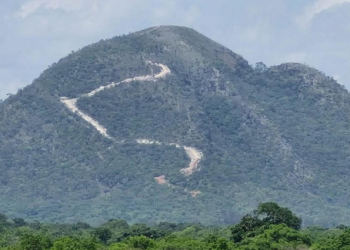 Justiça determina embargo imediato de obras no Morro de Santo Antônio em Cuiabá