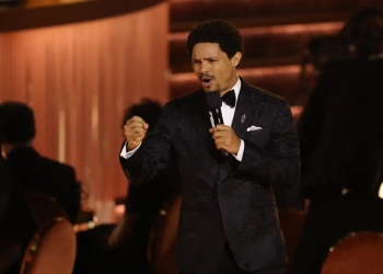 Grammy 2026 é marcado por críticas a Trump