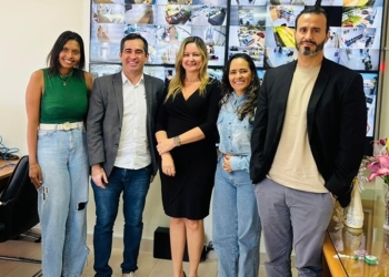 Secretária de Saúde debate segurança das unidades com vereador Coronel Dias