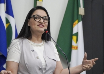 Sessão na Câmara de Cuiabá tem embate entre Maysa e Samantha Iris por CPI contra secretário