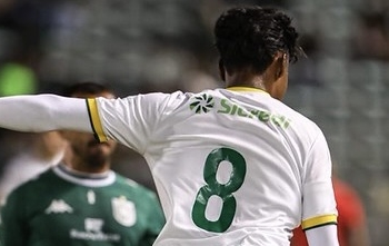 Cuiabá joga mal, é presa fácil para o Gama e soma 7º jogo sem saber o que é vitória