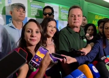 Podemos avalia candidatura própria ao Planalto ou aliança com Flávio Bolsonaro
