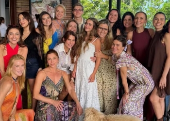 Joaquim Huck celebra 21 anos e surpreende com primeiro pedaço do bolo: ‘Se derreteu’